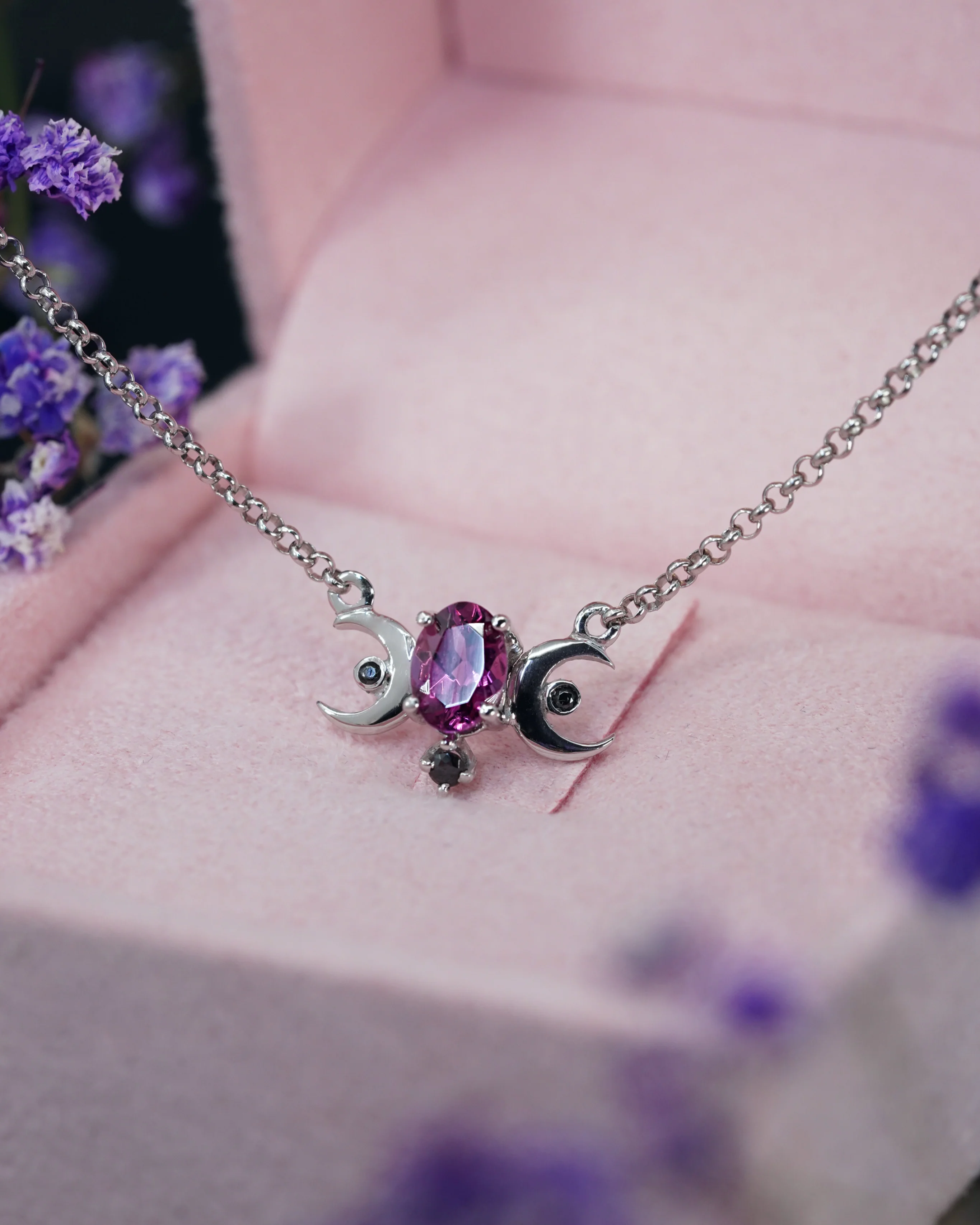 The hope choker