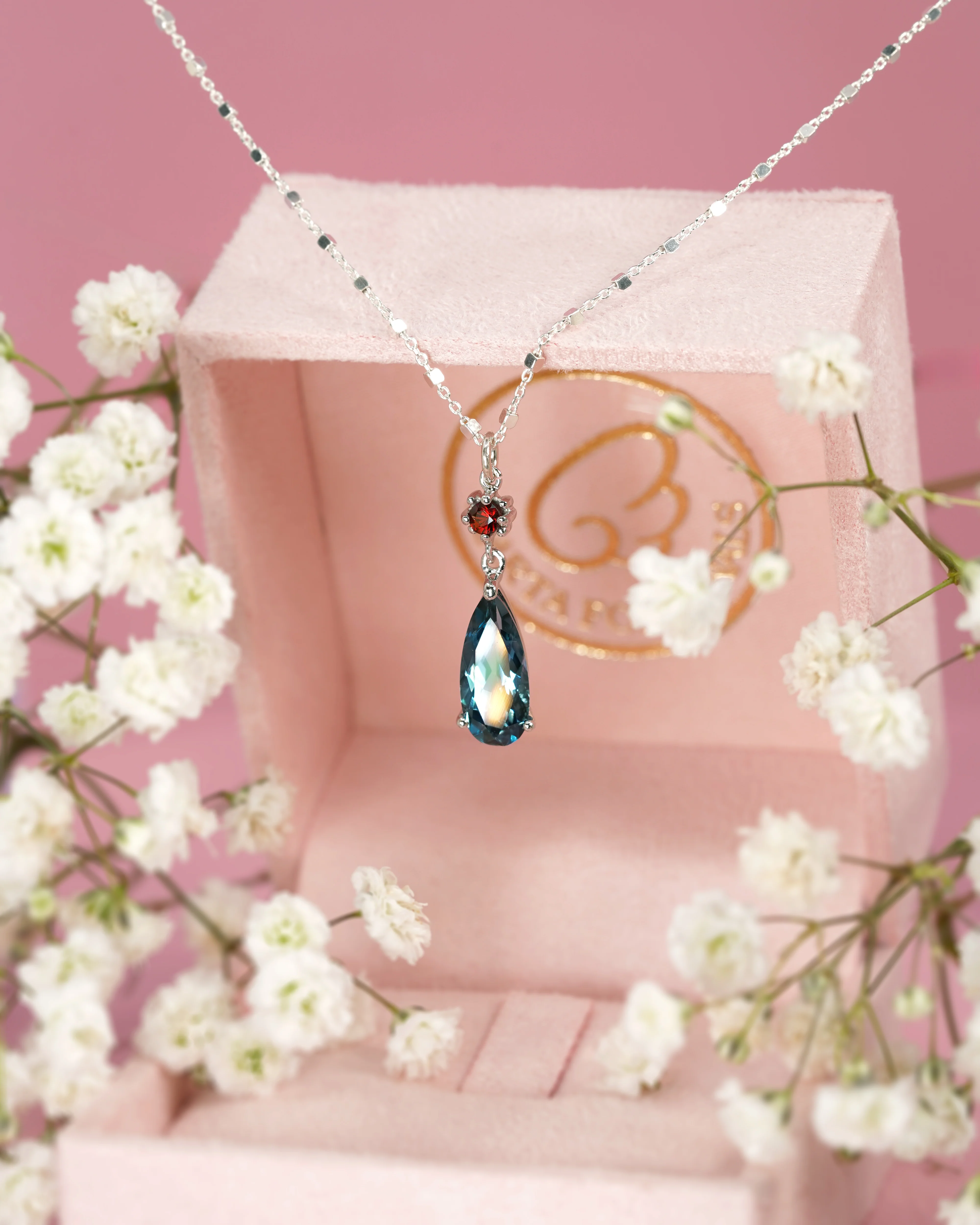 Howl Necklace - Image 3