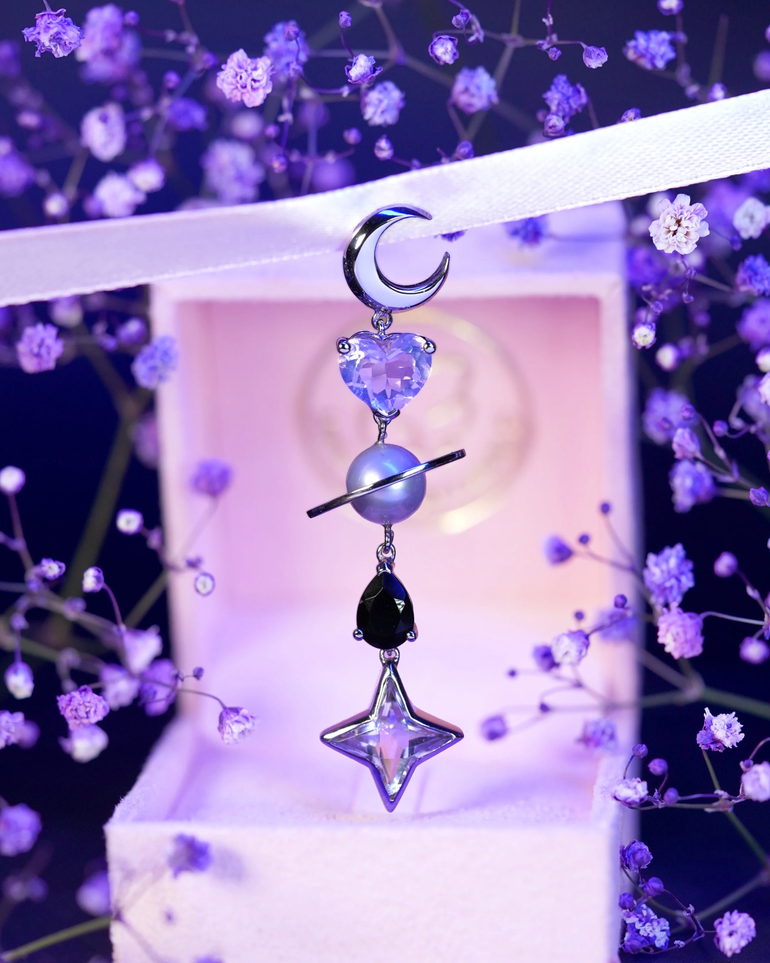 "Incantatio Cosmica" irregular earring