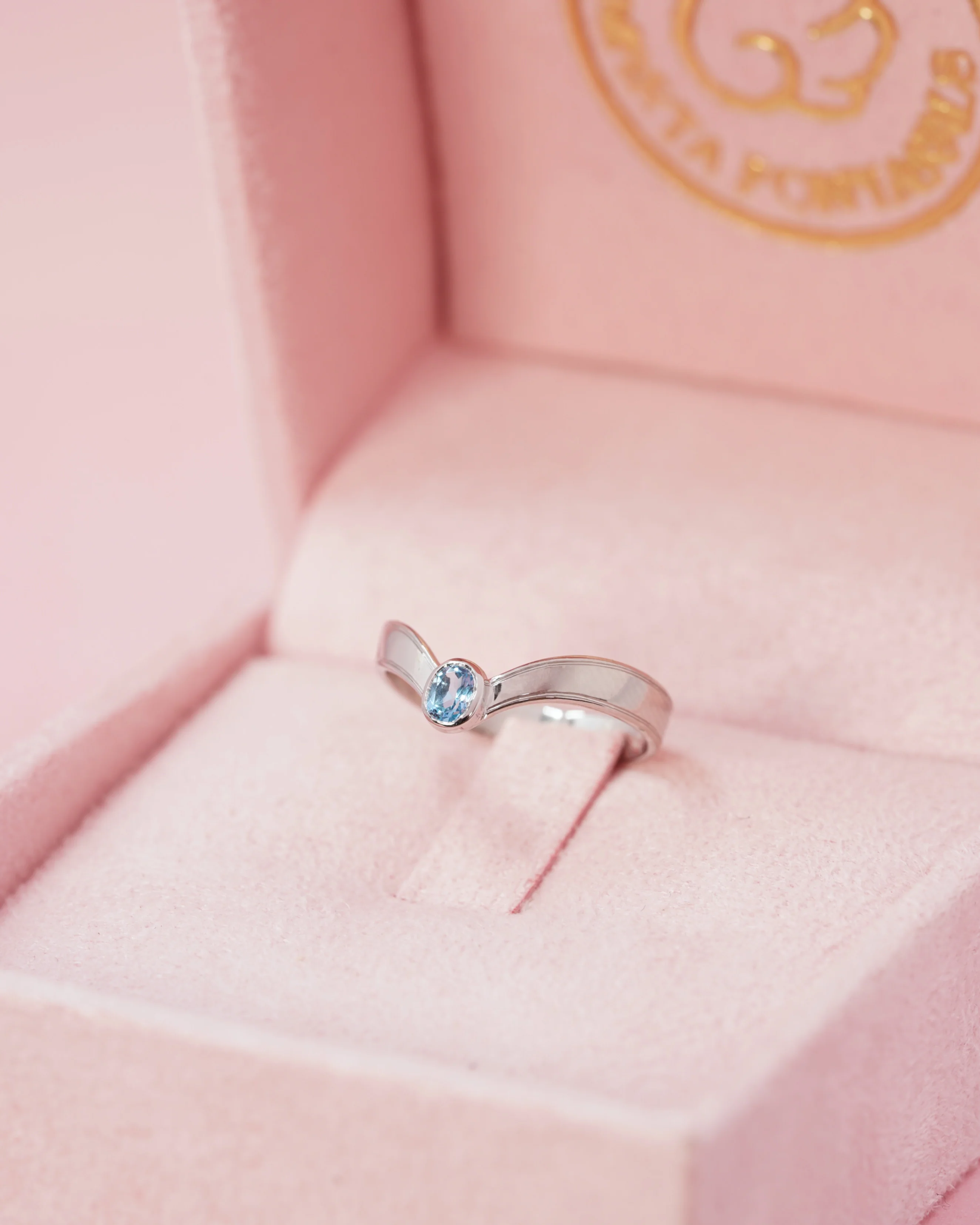 Sailor scouts tiara - Image 4