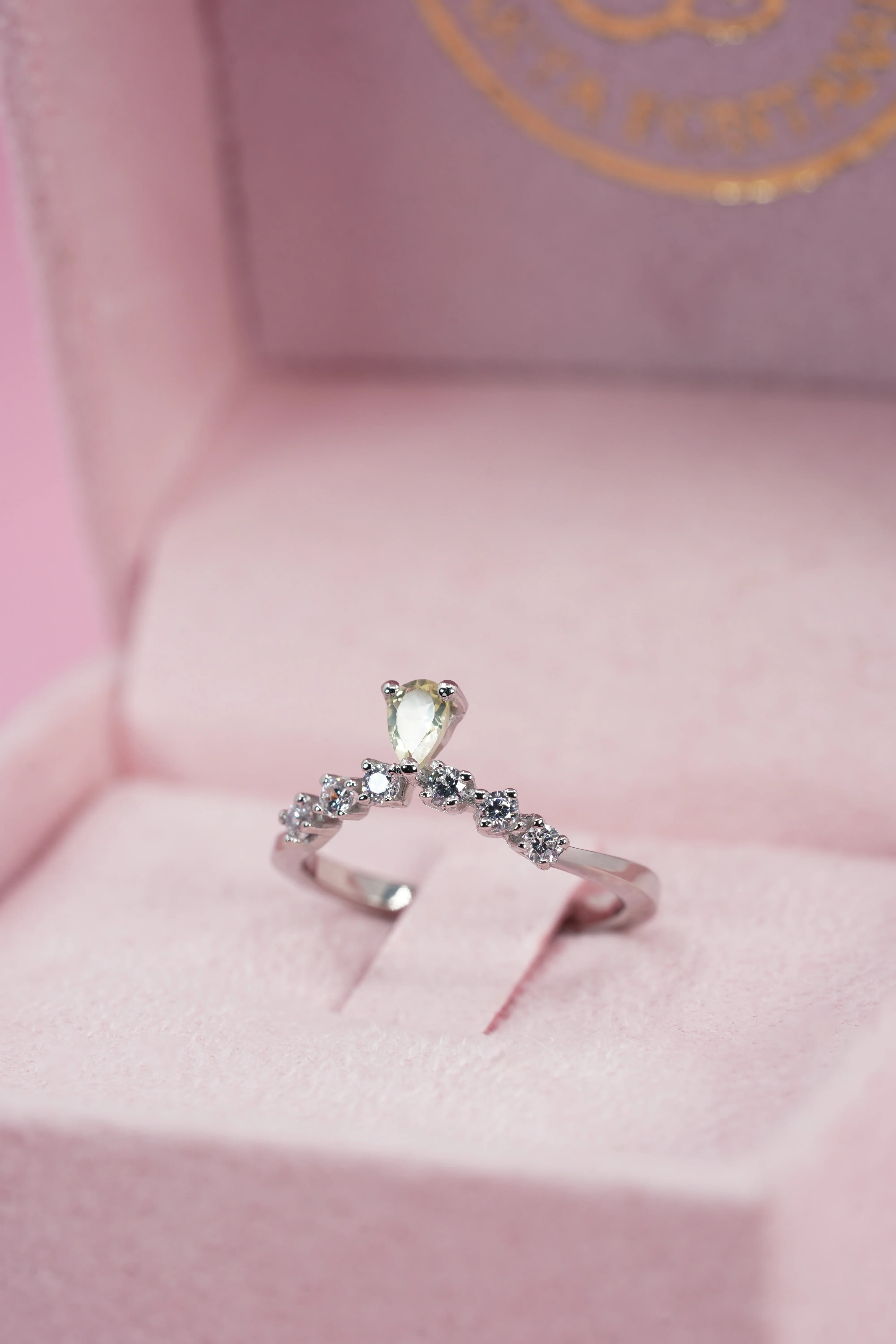Satin Petal tiara - Image 8